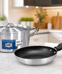 combo: medium height casserole 7ltrs + nonstick pan 26cm